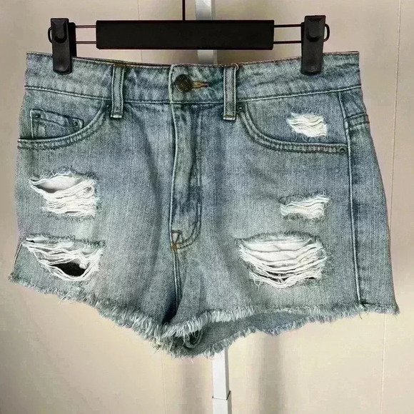 BDG High Rise Dree Cheeky Distressed Denim Shorts Size 28 - Picture 1 of 5